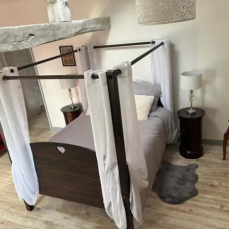 Au Clos Des Hirondelles Bed & Breakfast Fontivillie