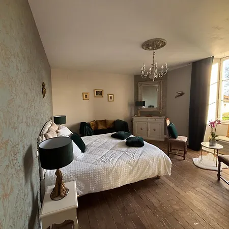 Au Clos Des Hirondelles 3*