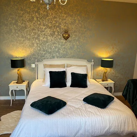 Au Clos Des Hirondelles