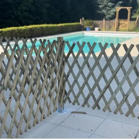 Au Clos Des Hirondelles Bed & Breakfast